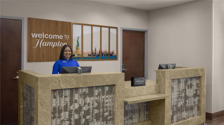 <b>Hampton Inn Manhattan Grand Central Lobby</b>. Images powered by <a href="https://iceportal.shijigroup.com/" title="IcePortal" target="_blank">IcePortal</a>.