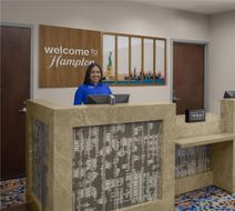 Hampton Inn Manhattan Grand Central Lobby