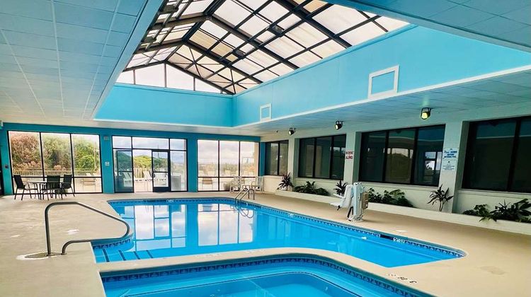 DoubleTree by Hilton Atlantic Beach Pool
