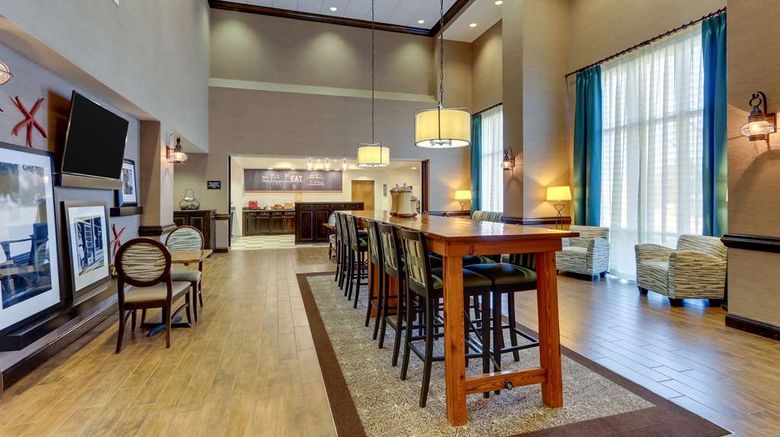 <b>Hampton Inn & Suites Swansboro Restaurant</b>. Images powered by <a href="https://iceportal.shijigroup.com/" title="IcePortal" target="_blank">IcePortal</a>.