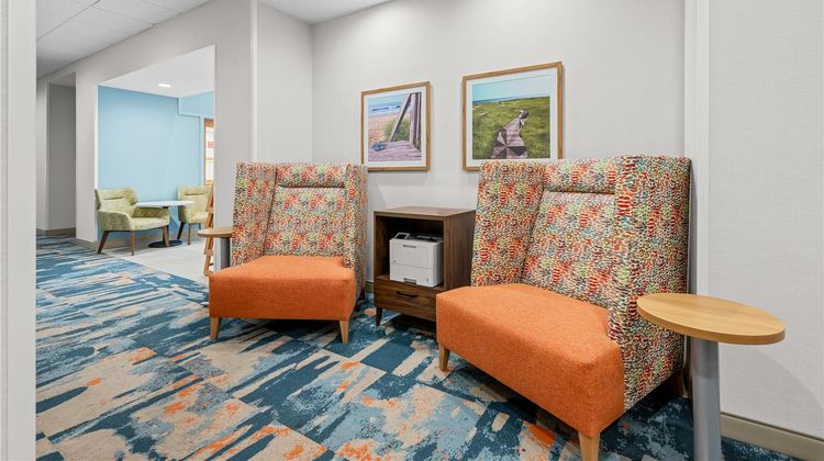 Hampton Inn & Suites Swansboro Lobby