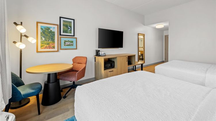Hampton Inn & Suites Swansboro Room