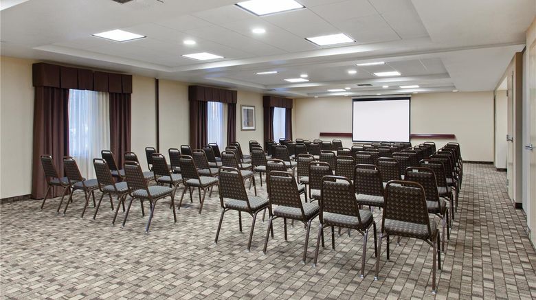<b>Hampton Inn & Suites Oakland Airport Meeting</b>. Images powered by <a href="https://iceportal.shijigroup.com/" title="IcePortal" target="_blank">IcePortal</a>.
