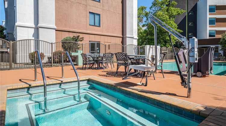 Hampton Inn & Suites Oakland Airport Recreation