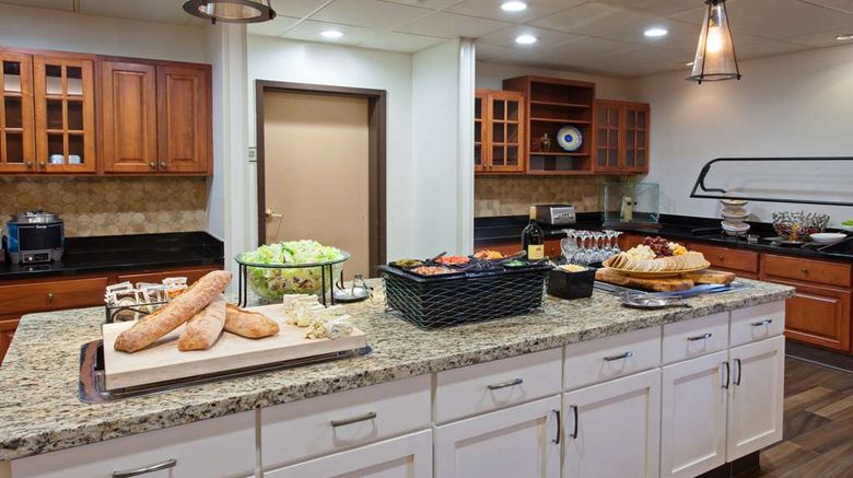 <b>Homewood Suites by Hilton Fairfield Restaurant</b>. Images powered by <a href="https://iceportal.shijigroup.com/" title="IcePortal" target="_blank">IcePortal</a>.