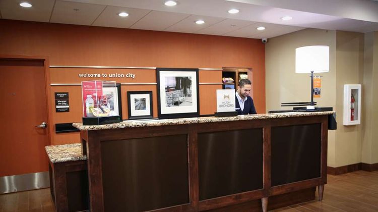 Hampton Inn Union City Lobby