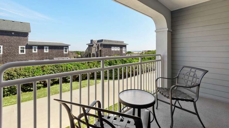 <b>Hampton Inn & Suites Outer Banks Corolla Room</b>. Images powered by <a href="https://iceportal.shijigroup.com/" title="IcePortal" target="_blank">IcePortal</a>.
