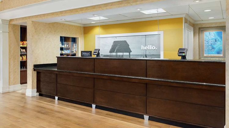 Hampton Inn & Suites Outer Banks Corolla Lobby