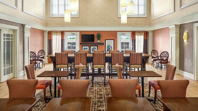 <b>Hampton Inn & Suites Outer Banks Corolla Restaurant</b>. Images powered by <a href="https://iceportal.shijigroup.com/" title="IcePortal" target="_blank">IcePortal</a>.