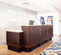 Hampton Inn Crystal River Lobby
