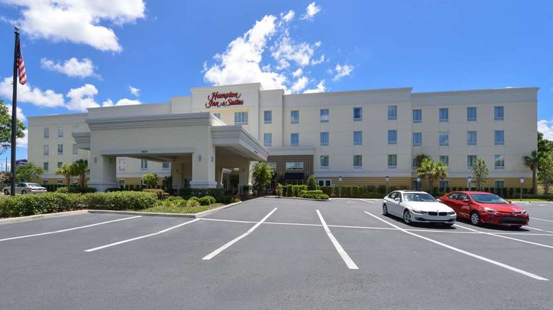 <b>Hampton Inn & Suites Ocala Exterior</b>. Images powered by <a href="https://iceportal.shijigroup.com/" title="IcePortal" target="_blank">IcePortal</a>.
