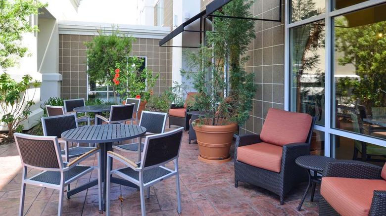 <b>Hampton Inn & Suites Ocala Exterior</b>. Images powered by <a href="https://iceportal.shijigroup.com/" title="IcePortal" target="_blank">IcePortal</a>.
