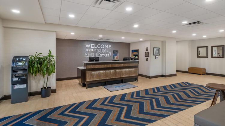 Hampton Inn & Suites Ocala Lobby