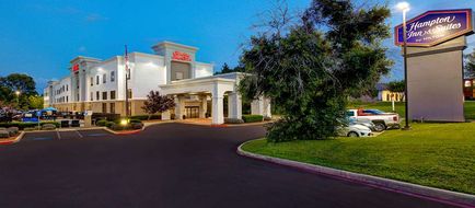 Hampton Inn & Suites Nacogdoches Exterior