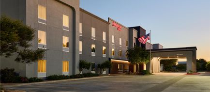 Hampton Inn Odessa Exterior