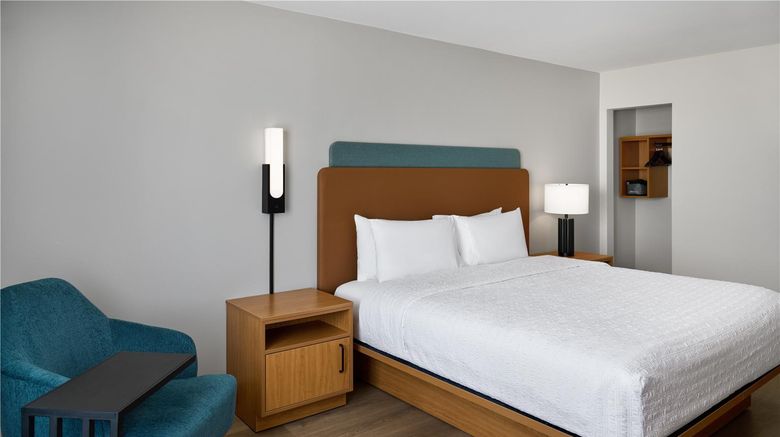 <b>Hampton Inn Odessa Room</b>. Images powered by <a href="https://iceportal.shijigroup.com/" title="IcePortal" target="_blank">IcePortal</a>.