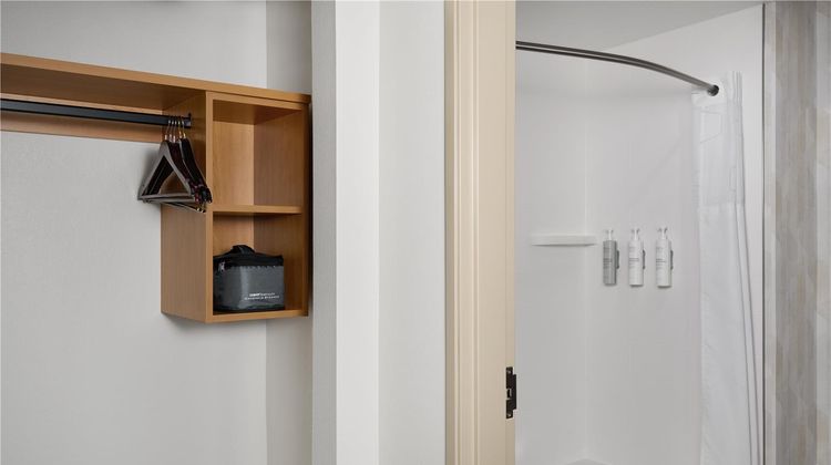 Hampton Inn Odessa Room