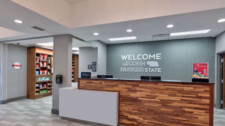 Hampton Inn Norfolk Lobby