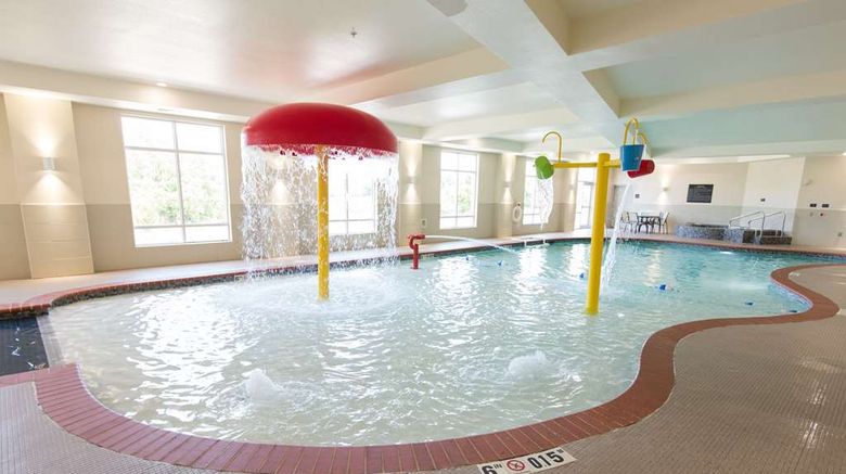 <b>Hampton Inn & Suites, OKC/Airport Pool</b>. Images powered by <a href="https://iceportal.shijigroup.com/" title="IcePortal" target="_blank">IcePortal</a>.