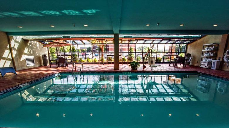 <b>Hampton Inn Edmond Pool</b>. Images powered by <a href="https://iceportal.shijigroup.com/" title="IcePortal" target="_blank">IcePortal</a>.