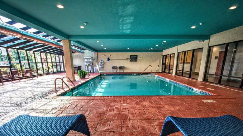 <b>Hampton Inn Edmond Pool</b>. Images powered by <a href="https://iceportal.shijigroup.com/" title="IcePortal" target="_blank">IcePortal</a>.