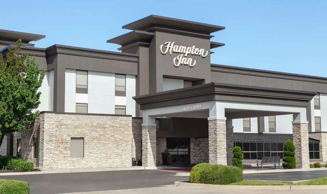 Hampton Inn Oklahoma City-I-40 E Exterior