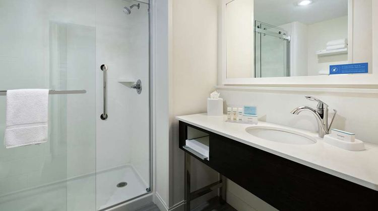 Hampton Inn Oklahoma City-I-40 E Room