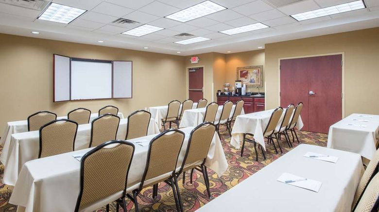 <b>Hampton Inn & Suites by Hilton OKC South Meeting</b>. Images powered by <a href="https://iceportal.shijigroup.com/" title="IcePortal" target="_blank">IcePortal</a>.