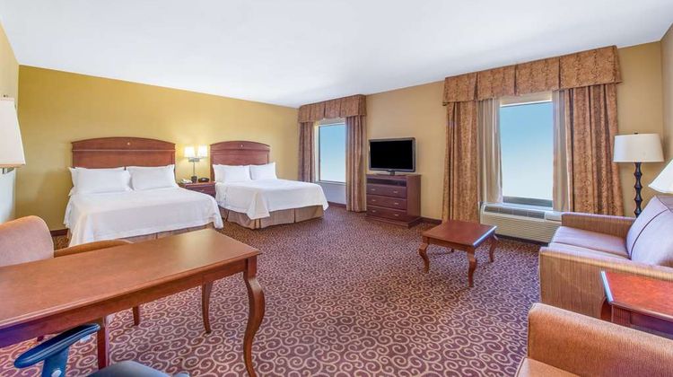 Hampton Inn & Suites by Hilton OKC South Room