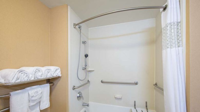<b>Hampton Inn & Suites by Hilton OKC South Room</b>. Images powered by <a href="https://iceportal.shijigroup.com/" title="IcePortal" target="_blank">IcePortal</a>.