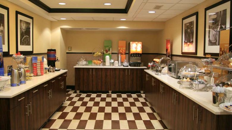 <b>Hampton Inn Olive Branch Restaurant</b>. Images powered by <a href="https://iceportal.shijigroup.com/" title="IcePortal" target="_blank">IcePortal</a>.