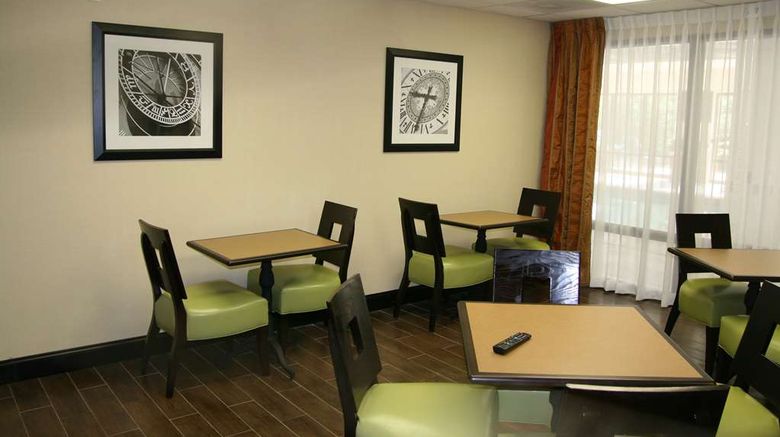 <b>Hampton Inn Olive Branch Lobby</b>. Images powered by <a href="https://iceportal.shijigroup.com/" title="IcePortal" target="_blank">IcePortal</a>.