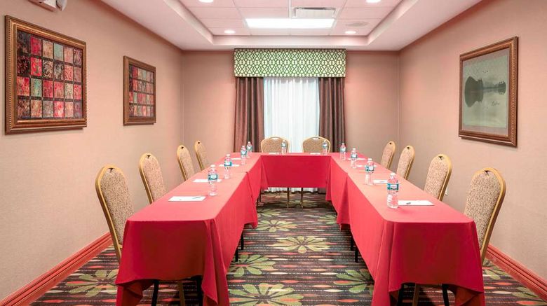 <b>Hampton Inn Bellevue Meeting</b>. Images powered by <a href="https://iceportal.shijigroup.com/" title="IcePortal" target="_blank">IcePortal</a>.