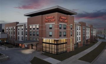 Hampton Inn & Suites Omaha Downtown