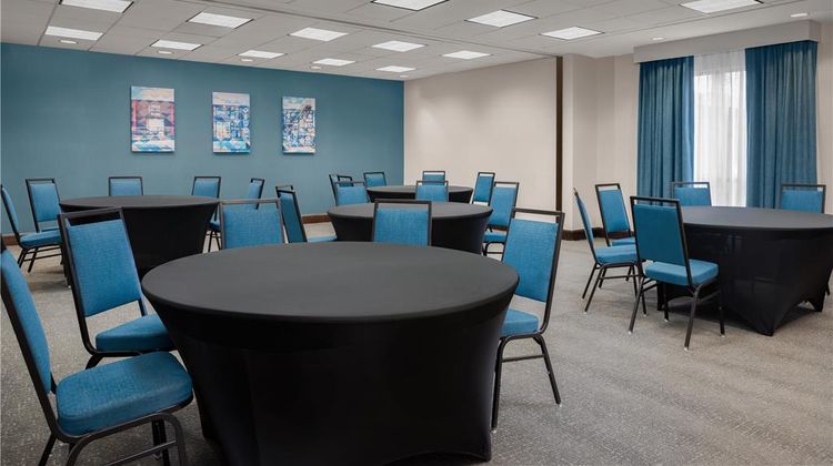 Hampton Inn & Suites Omaha Downtown Meeting