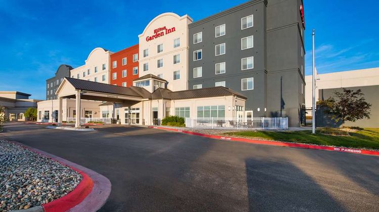 Hilton Garden Inn - Omaha East Exterior