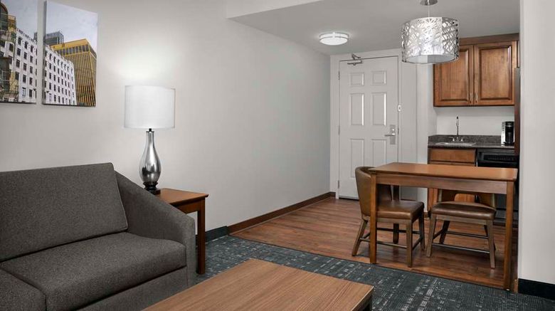 <b>Homewood Suites by Hilton Omaha Downtown Room</b>. Images powered by <a href="https://iceportal.shijigroup.com/" title="IcePortal" target="_blank">IcePortal</a>.