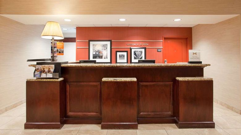 <b>Hampton Inn & Suites - La Vista Lobby</b>. Images powered by <a href="https://iceportal.shijigroup.com/" title="IcePortal" target="_blank">IcePortal</a>.