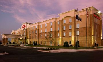 Hampton Inn & Suites - La Vista