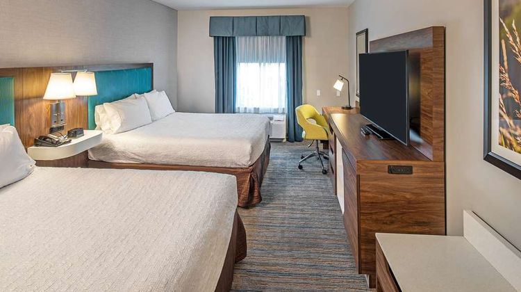 Hampton Inn & Suites - La Vista Room