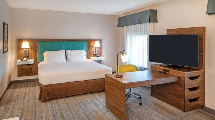 Hampton Inn & Suites - La Vista Room