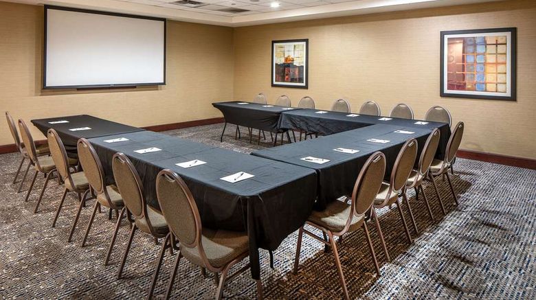 <b>Hampton Inn & Suites - La Vista Meeting</b>. Images powered by <a href="https://iceportal.shijigroup.com/" title="IcePortal" target="_blank">IcePortal</a>.