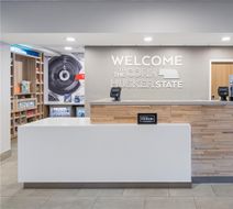 Hampton Inn & Suites - La Vista Lobby
