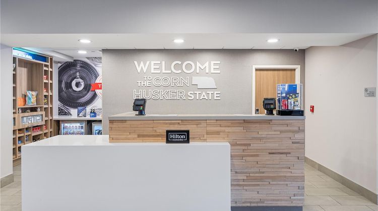 Hampton Inn & Suites - La Vista Lobby