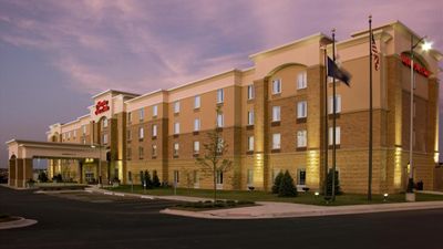 Hampton Inn & Suites - La Vista