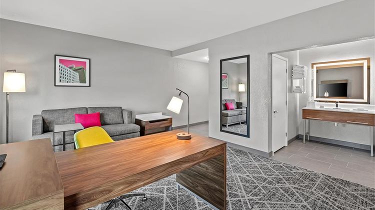 Hampton Inn Omaha/West Dodge Road Room