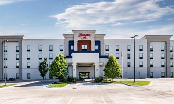 Hampton Inn Omaha/West Dodge Road