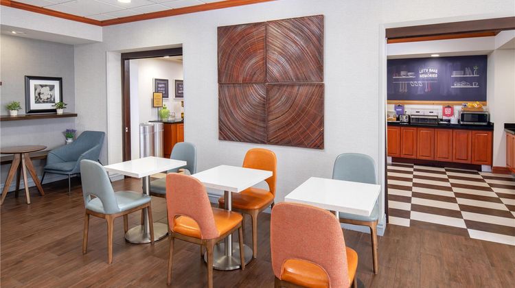 Hampton Inn Omaha West-Lakeside Restaurant