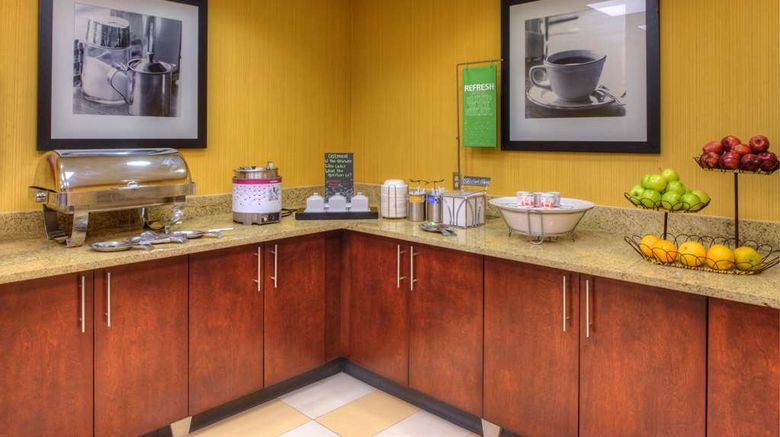 <b>Hampton Inn & Suites Ontario Restaurant</b>. Images powered by <a href="https://iceportal.shijigroup.com/" title="IcePortal" target="_blank">IcePortal</a>.