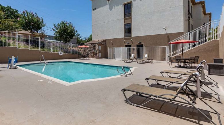 <b>Hampton Inn Norco Corona Pool</b>. Images powered by <a href="https://iceportal.shijigroup.com/" title="IcePortal" target="_blank">IcePortal</a>.